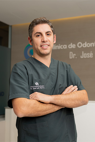 jose-luis-sierraretratos-clinica-dental-jose-luis-sierra